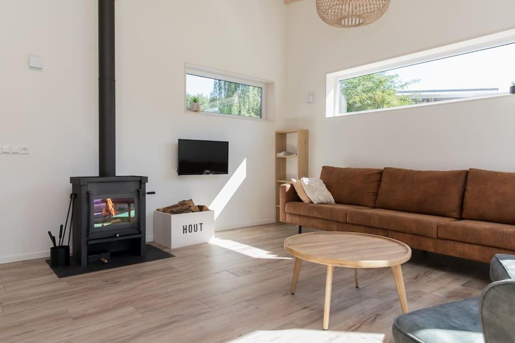 Vakantiehuis Eikzicht Gelegen Aan Het Bos Elsloo  Extérieur photo