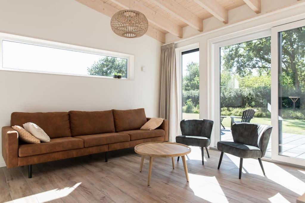 Vakantiehuis Eikzicht Gelegen Aan Het Bos Elsloo  Extérieur photo