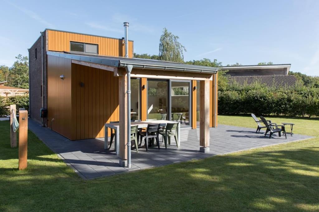 Vakantiehuis Eikzicht Gelegen Aan Het Bos Elsloo  Extérieur photo